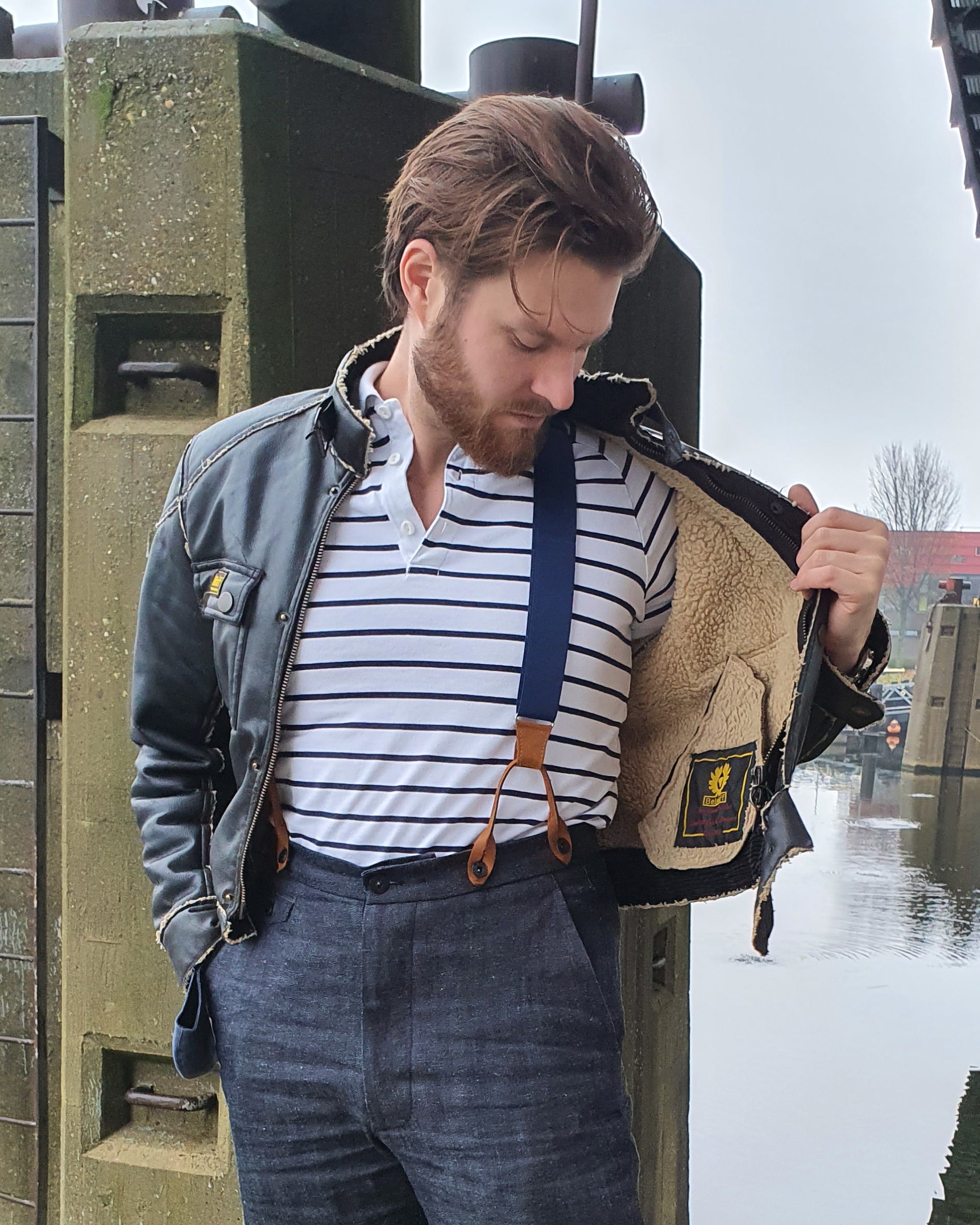 Essential Bleu Marine Large Bretelles No. E5031